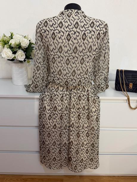 Luxusné šaty vila - elegantný vzor, 36