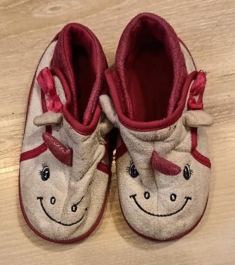 Jednorožcové papučky 23, cupcake,23