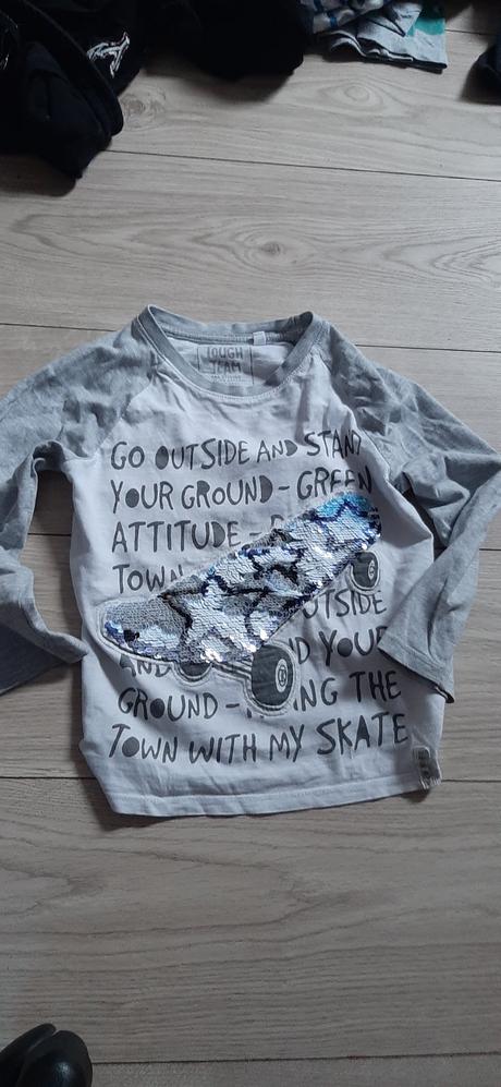 Tricko spremienacim obrazkom, 122