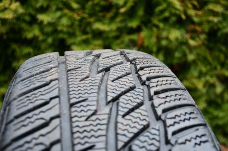 Hlinikové disky borbet + zimné pneumatiky,