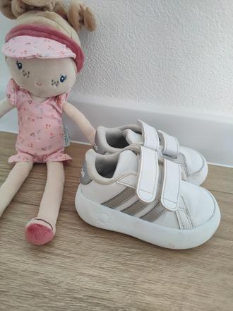 Botasky adidas pre bábätko, veľ. 20, adidas,20