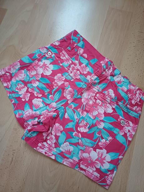 Krásne šortky 98/104, benetton,98