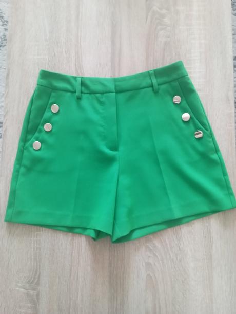 Elegantne kratasy, 40