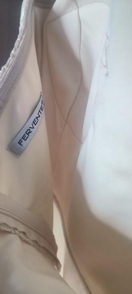 Slávnostné šaty, s