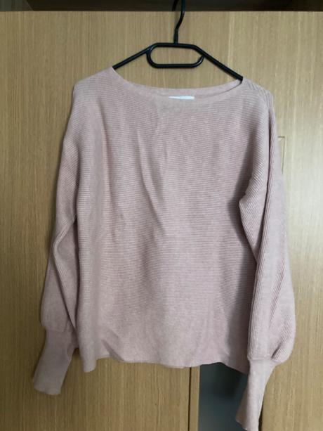 Sveter reserved, reserved,s