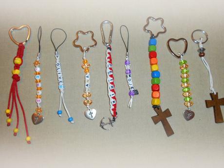 Rôzne prívesky na mobil, kľúče, tašky, zipsy atd., 