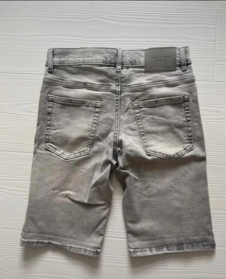 Zara sive riflove kratase, zara,152