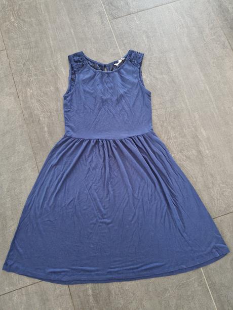 Modré šaty s krajkou, camaieu,s