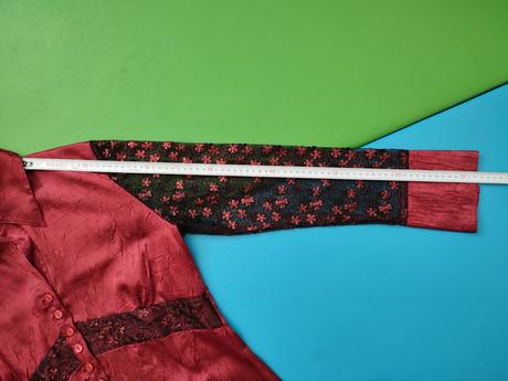 Saténová vyšívaná blúzka, m