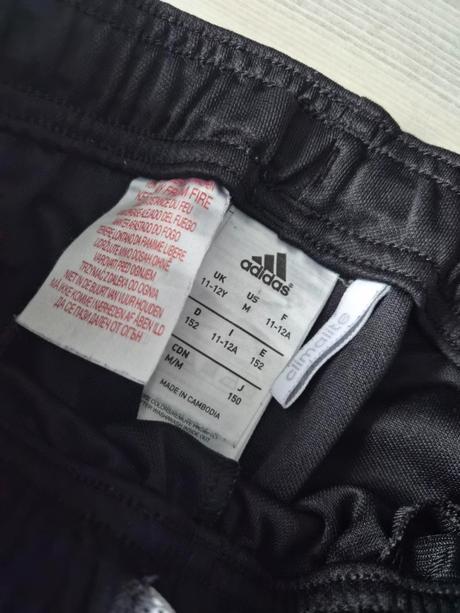 Pekné adidas tepláky - ideálne na tréning, adidas,152