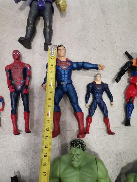 Hrdinovia-hulk, spiderman, thor, superman, ironma,, 