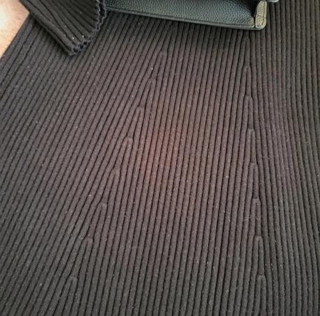 S kvalitne svetrove midi saty, s