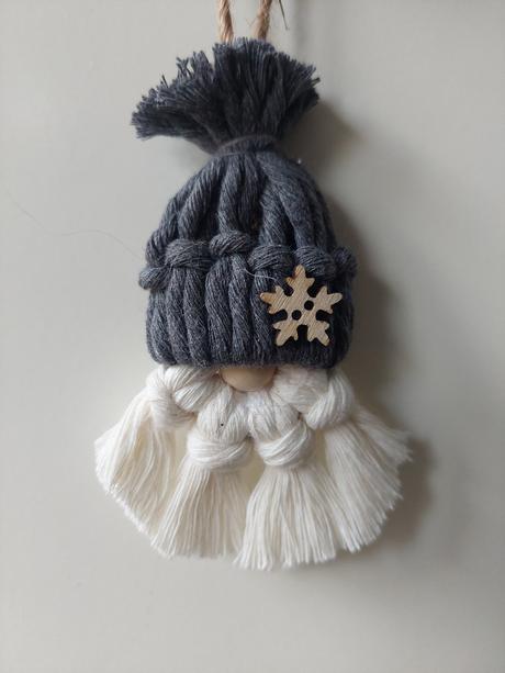 Macrame santa/mikuláš, 