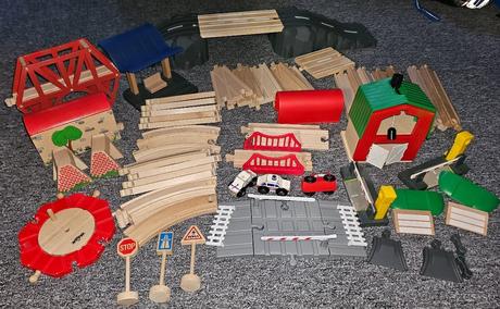 Predám drevene kolaje stanica tunel k vlakom vlak, 