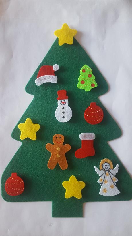 Zdobenie vianočného stromčeka - hra pre deti,