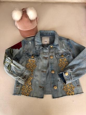 Riflova bundicka river island, 116-122, river island,116