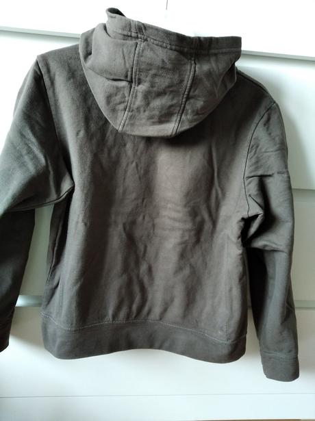 Mikina s kapucňou, 134