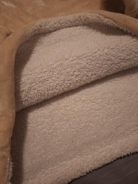 Barancekova mikinka, 128