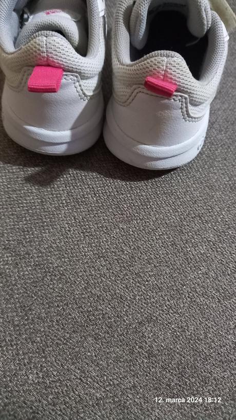 Adidas tenisky, adidas,25