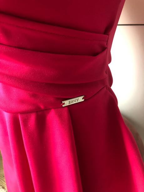 Envy krásne šaty m, envy,m