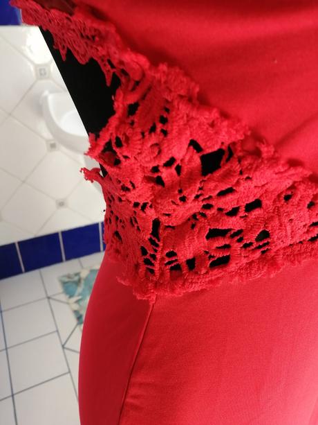 Dlhé spoločenské saty, s