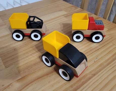 Zbierka drevených vozidiel ikea lillabo, 