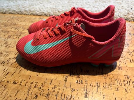 Kopacky mercurial, nike,33