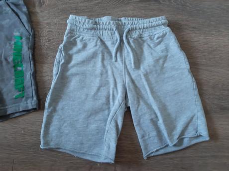 2 ks kratasky 122-128, 122