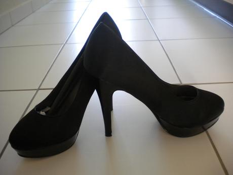 Čierne saténové lodičky, 39