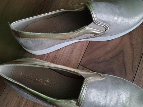 Nové kožené 39, 39