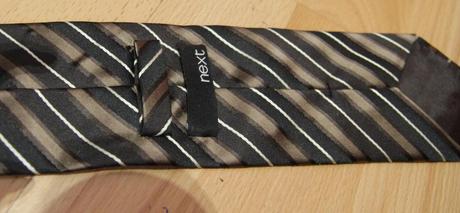 Uzsia pasikava kravata, next