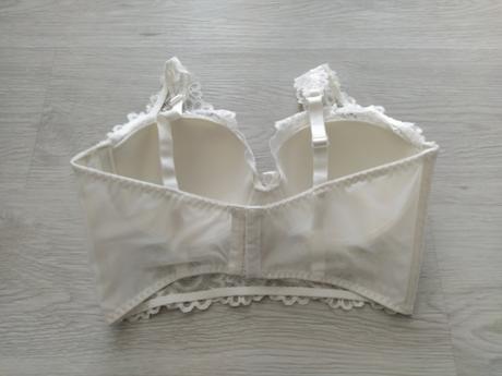 Barletka alebo čipkovaná podprsenka70/b-c nenosena, 70b