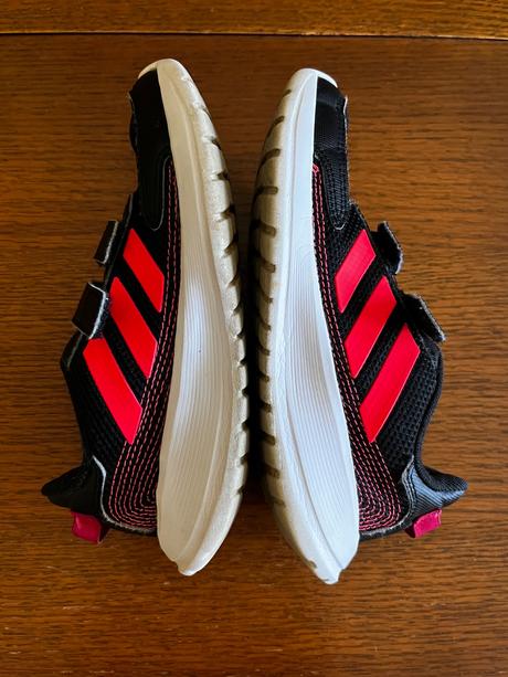 Ľahučké priedušné tenisky adidas, adidas,32