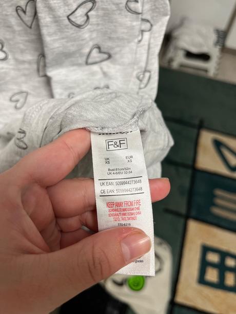 Nočná kosielka so srdiečkami, f&f,xs