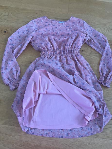 Dievcenske kvetinkove šifonove saty, pepperts,146