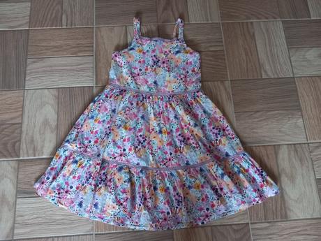 Saty happy girls, 128