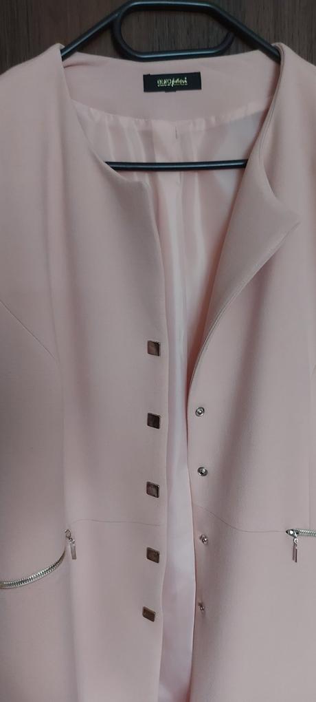 Ružový kabát (pudrový),