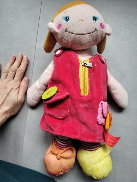 2 látkové mäkké bábiky, 