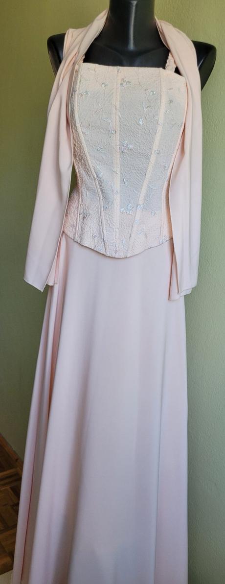 Spoločenské šaty, 40