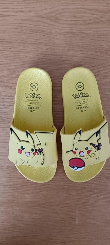 Šľapky pokémon, reserved,32