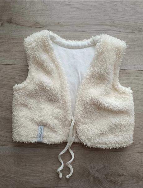 Vestička, richelieu, veľ. 68, richelieu,68