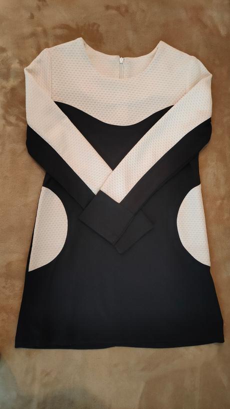 Krásne príležitostné šaty, 134