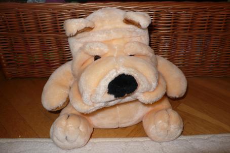 Plyšový pes "buldog",