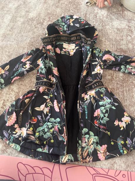 Kabatik ted baker, 128