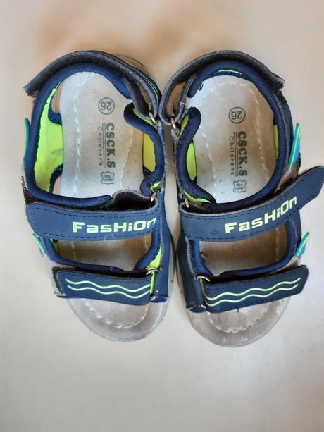 Kožené sandále, 26