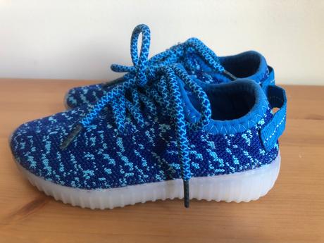 Svietiace topánky, 26