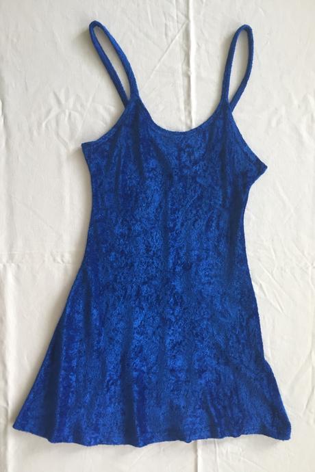 Šaty na ramienka, 158