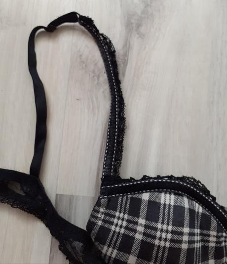 Podprsenka č.85/a, 176