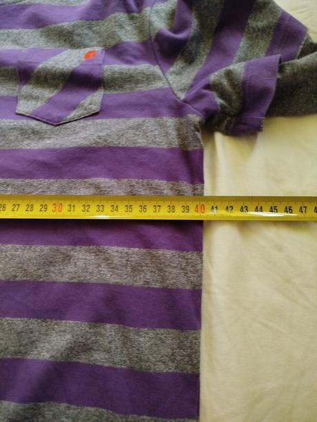 Pekné pásikavé tričko pre 9/10r., 134