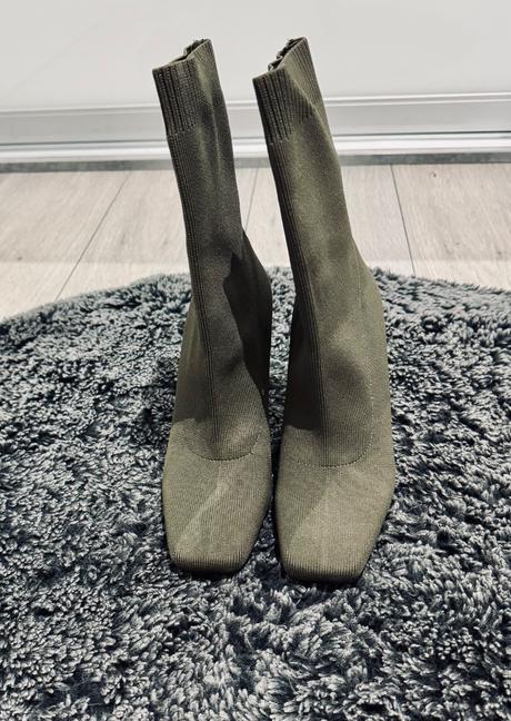 Zara nasuchovacie clenkove cizmy, zara,37